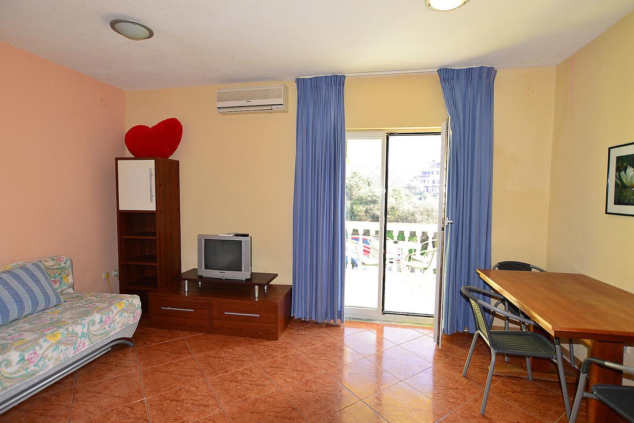 Apartments Milica 56 Πούλα Εξωτερικό φωτογραφία